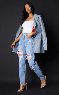 PRETTYLITTLETHING Petite Light Blue Wash Ripped Mom Jeans